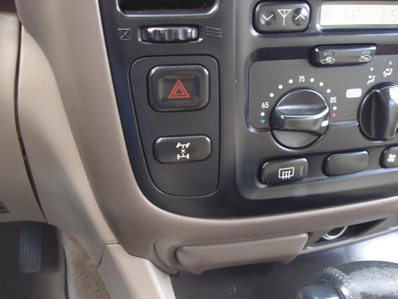 Toyota Land Cruiser 4WD 2001