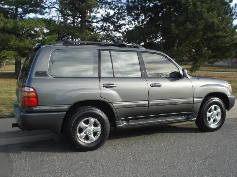 Toyota Land Cruiser 4WD 2001