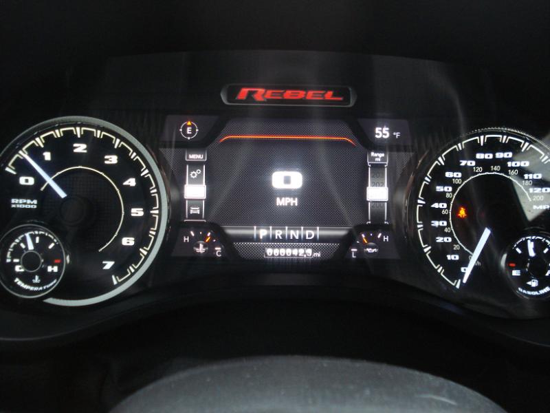 RAM 1500 Rebel Crew Cab SB 4WD 2021