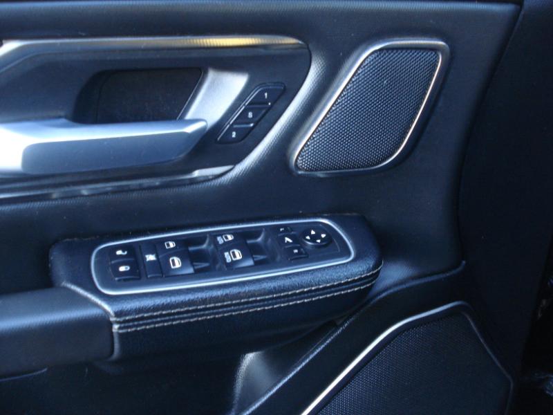 RAM 1500 Rebel Crew Cab SB 4WD 2021