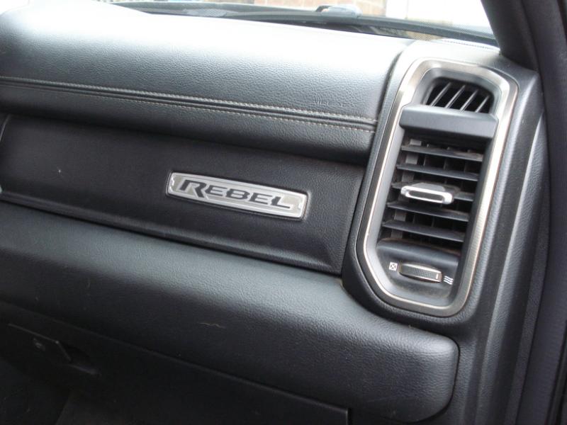 RAM 1500 Rebel Crew Cab SB 4WD 2021