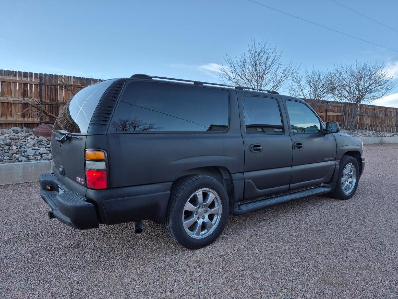 GMC Yukon Denali XL 2005
