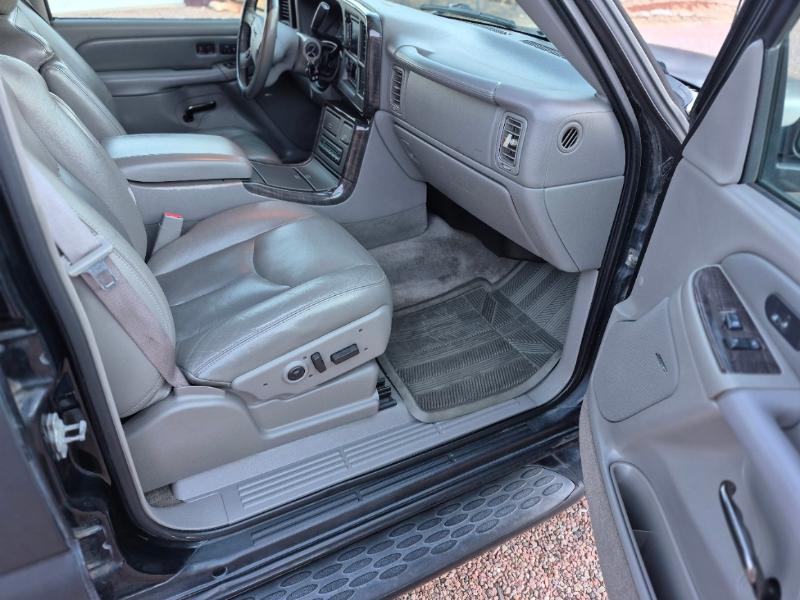 GMC Yukon Denali XL 2005