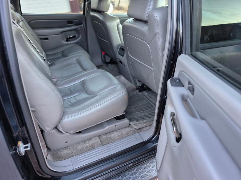 GMC Yukon Denali XL 2005