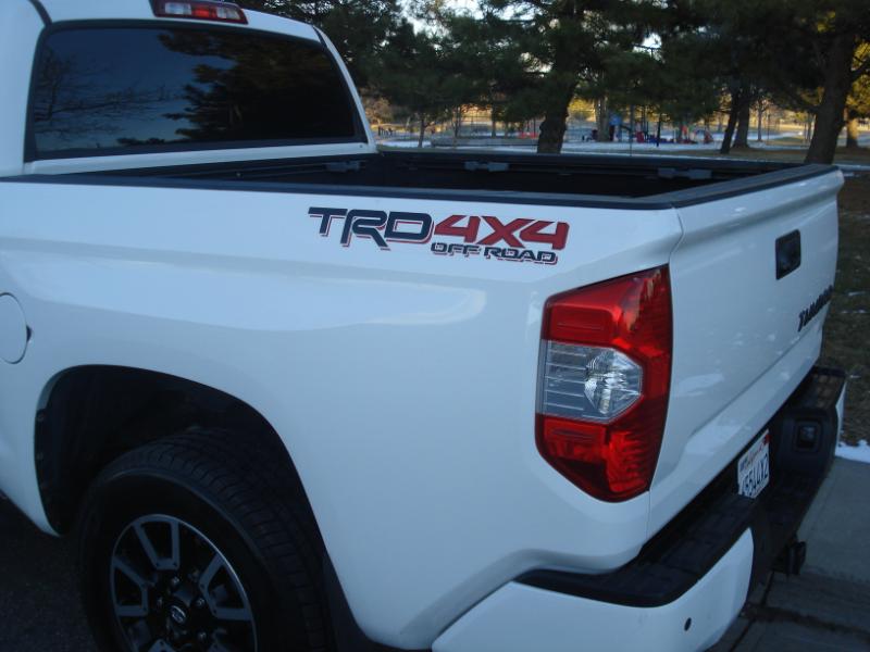 Toyota Tundra Limited 5.7L CrewMax 4WD 2016