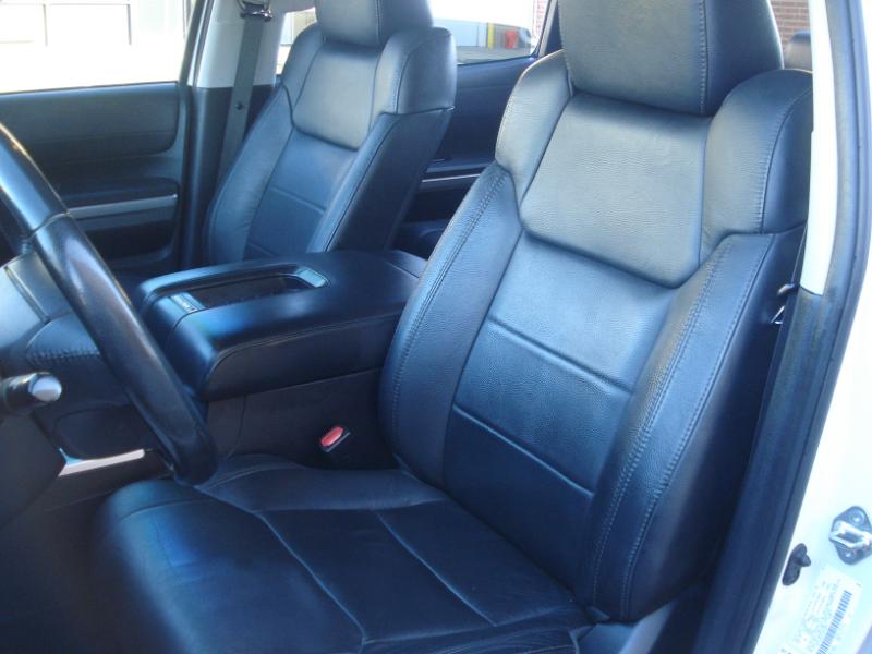 Toyota Tundra Limited 5.7L CrewMax 4WD 2016