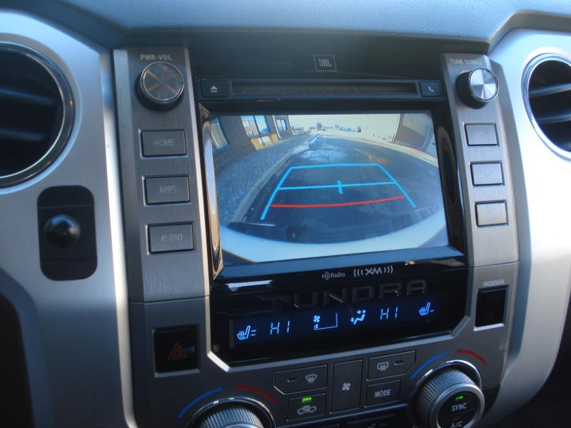 Toyota Tundra Limited 5.7L CrewMax 4WD 2016