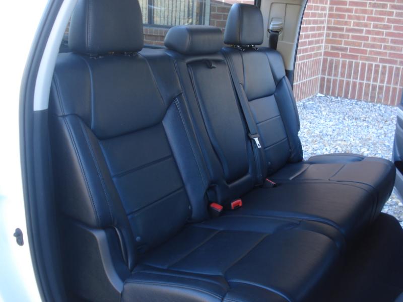 Toyota Tundra Limited 5.7L CrewMax 4WD 2016