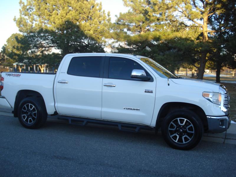 Toyota Tundra Limited 5.7L CrewMax 4WD 2016