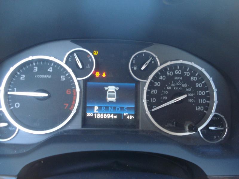 Toyota Tundra Limited 5.7L CrewMax 4WD 2016