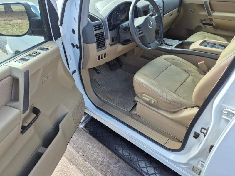 Nissan Armada SE 4WD 2005