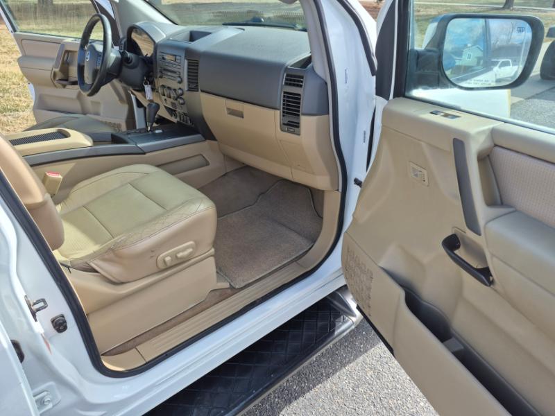 Nissan Armada SE 4WD 2005