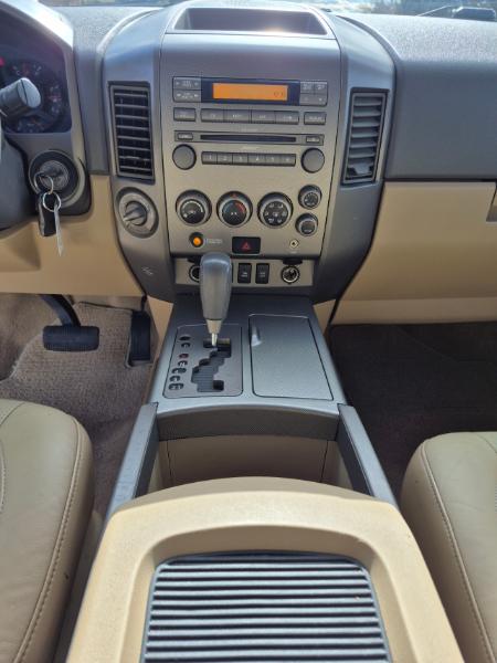 Nissan Armada SE 4WD 2005