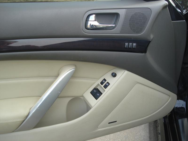 Infiniti G Coupe G37 Journey 2011