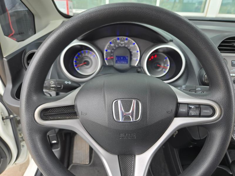 Honda Fit 5-Speed AT 2013