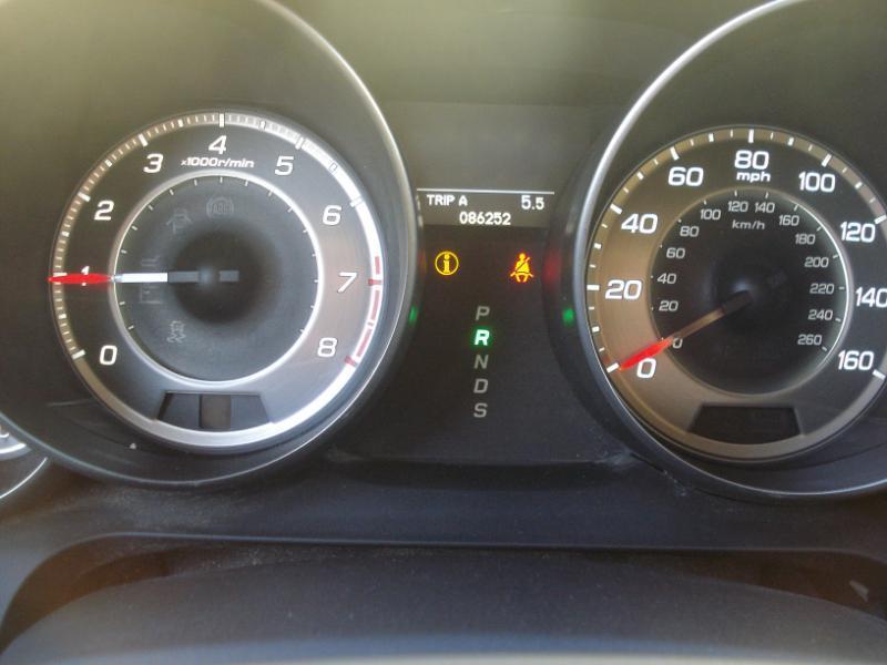 Acura MDX 6-Spd AT w/Tech Package 2012