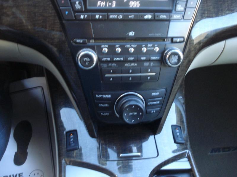 Acura MDX 6-Spd AT w/Tech Package 2012