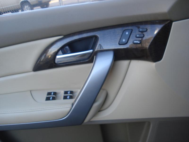 Acura MDX 6-Spd AT w/Tech Package 2012