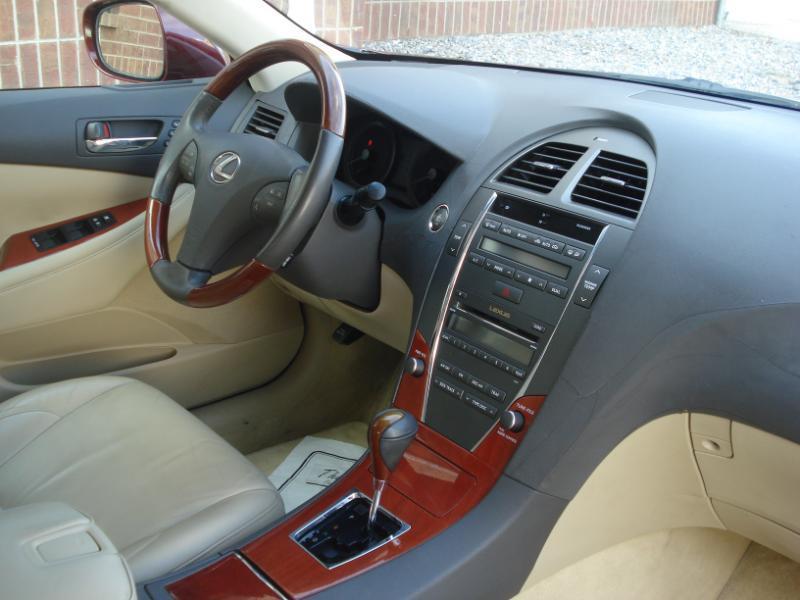 Lexus ES 350 4D Luxury Sedan 2007