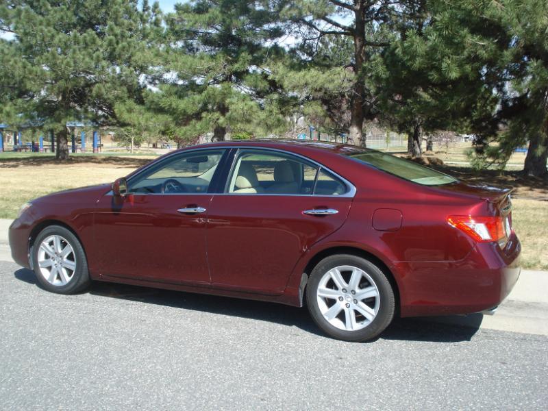 Lexus ES 350 4D Luxury Sedan 2007