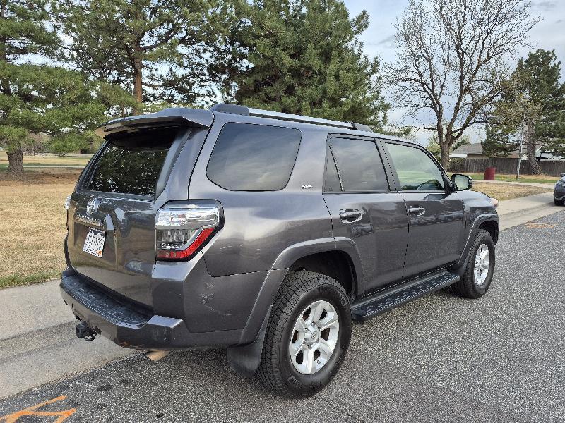 Toyota 4Runner SR5 4WD 2019