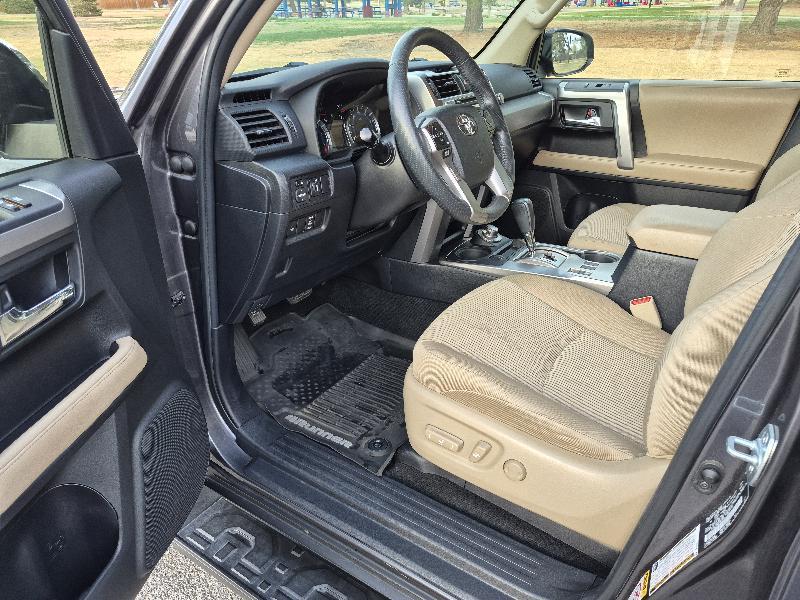 Toyota 4Runner SR5 4WD 2019