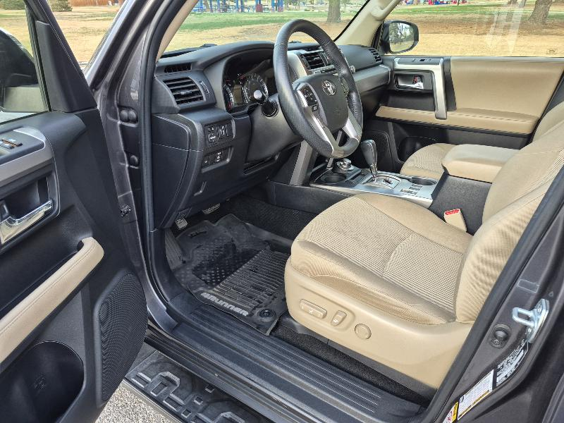 Toyota 4Runner SR5 4WD 2019