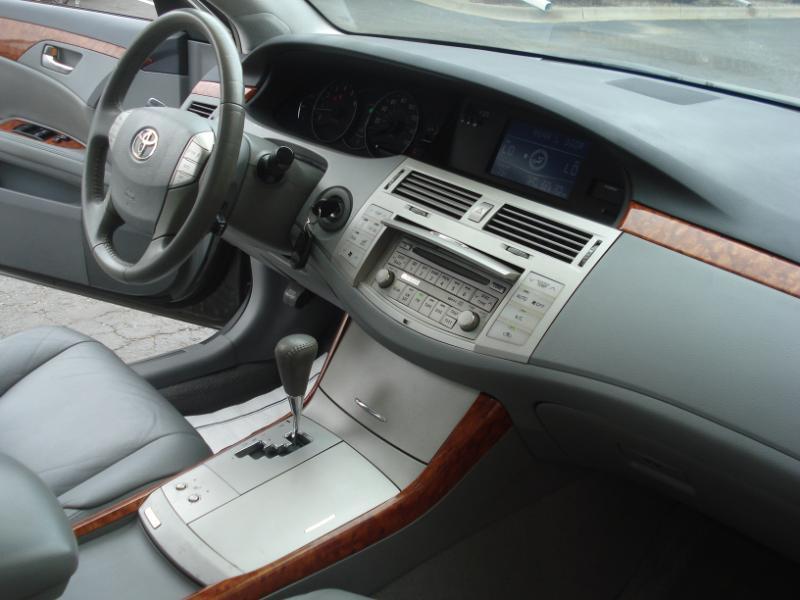 Toyota Avalon XLS 2007
