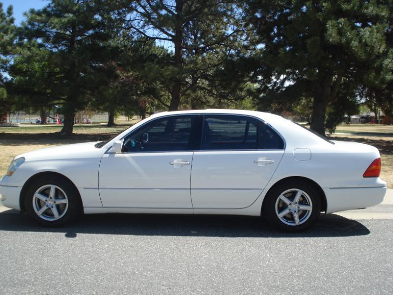 Lexus LS 430 4D Sedan 2002