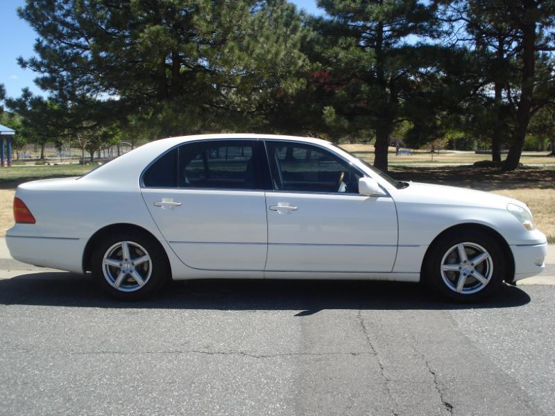 Lexus LS 430 4D Sedan 2002