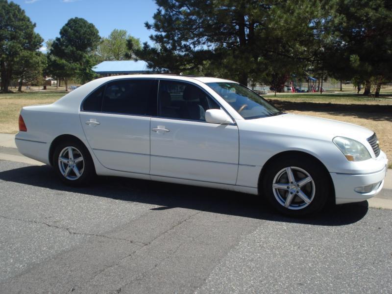 Lexus LS 430 4D Sedan 2002