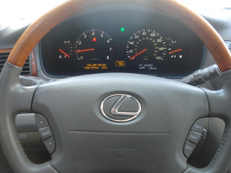 Lexus LS 430 4D Sedan 2002