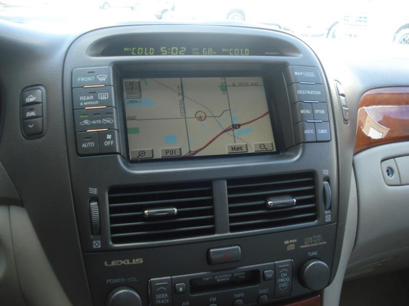 Lexus LS 430 4D Sedan 2002