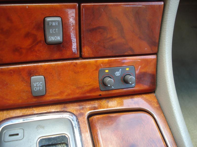 Lexus LS 430 4D Sedan 2002