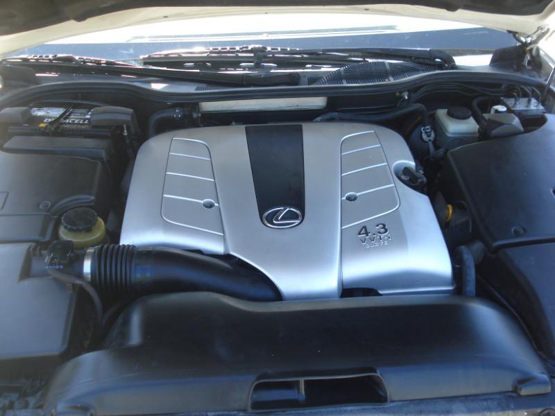 Lexus LS 430 4D Sedan 2002