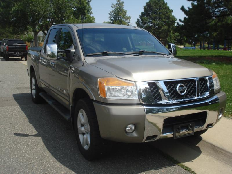 Nissan Titan LE Crew Cab 4WD SWB 2008