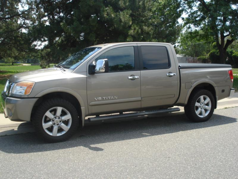 Nissan Titan LE Crew Cab 4WD SWB 2008