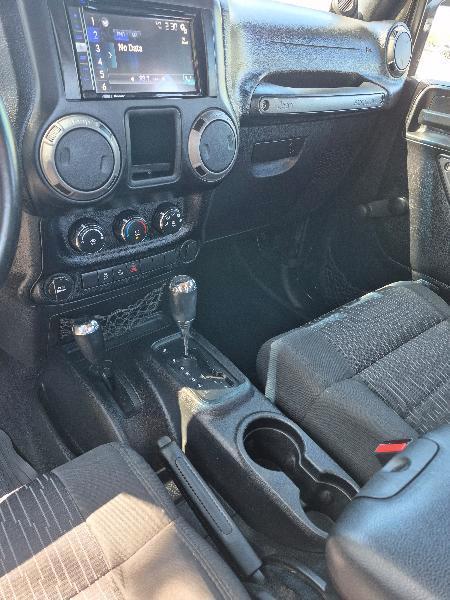 Jeep Wrangler Sport 4WD 2011