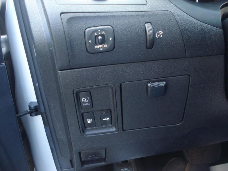 Lexus ES photo 26