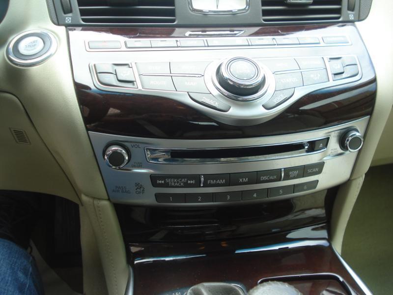 Infiniti M37 photo 11