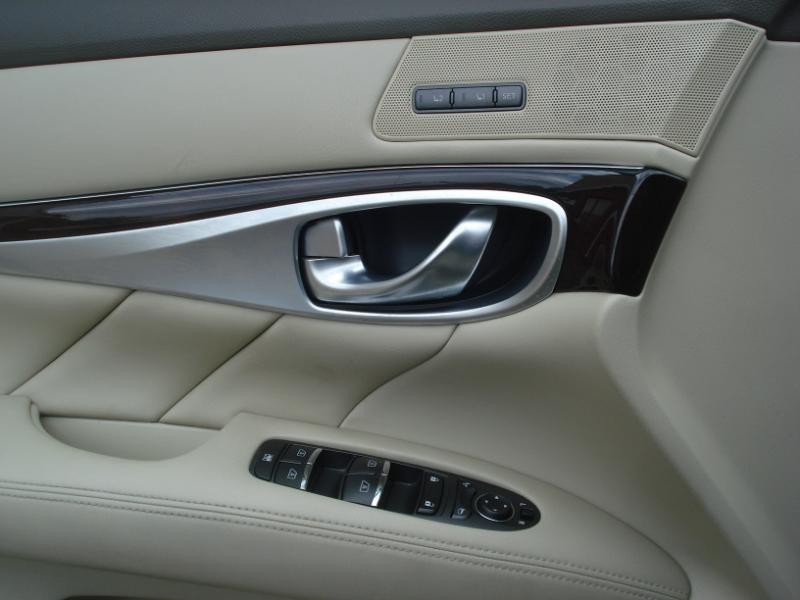 Infiniti M37 4dr Sdn RWD 2013