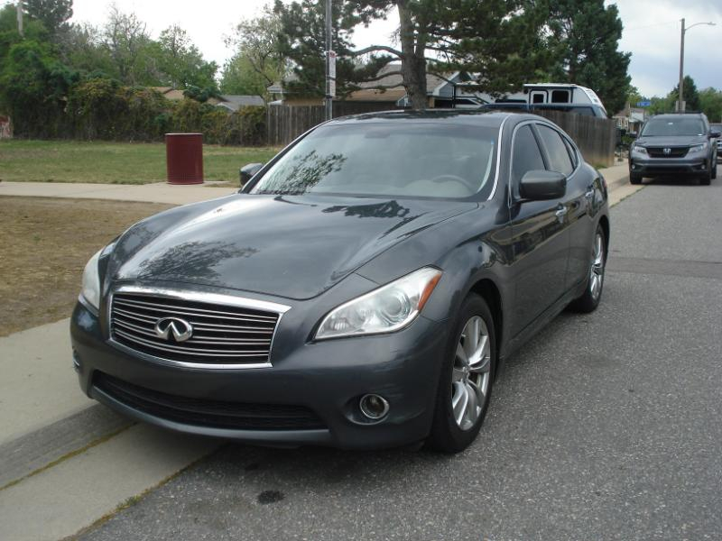 Infiniti M37 4dr Sdn RWD 2013
