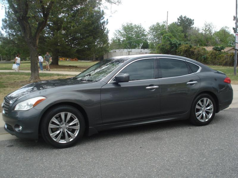 Infiniti M37 photo 2