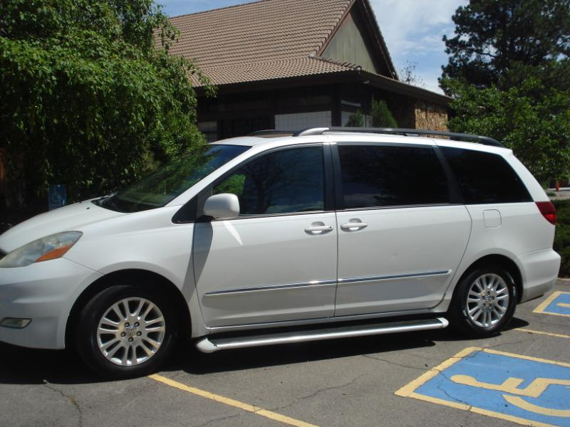 Toyota Sienna XLE Limited FWD 2008