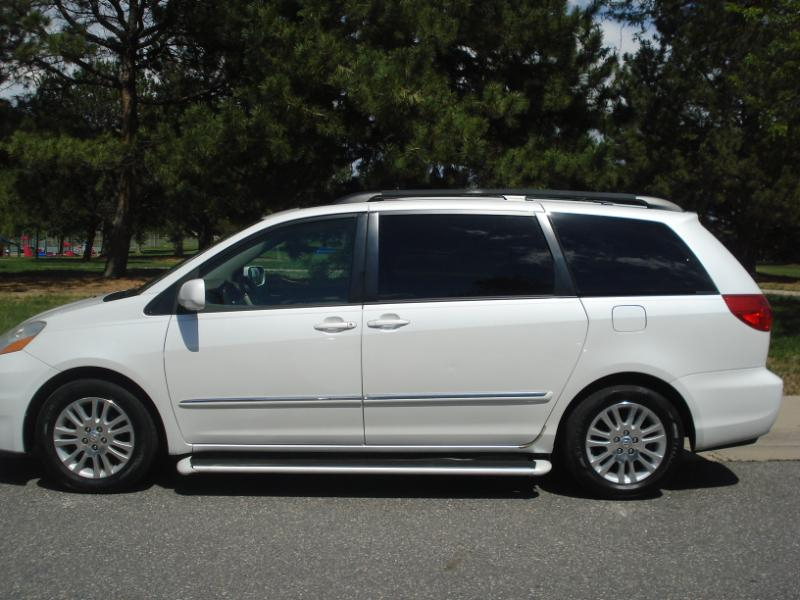 Toyota Sienna XLE Limited FWD 2008
