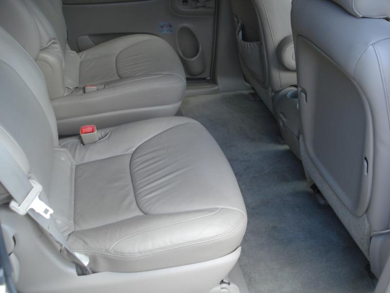 Toyota Sienna XLE Limited FWD 2008