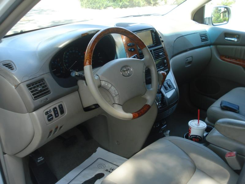Toyota Sienna XLE Limited FWD 2008