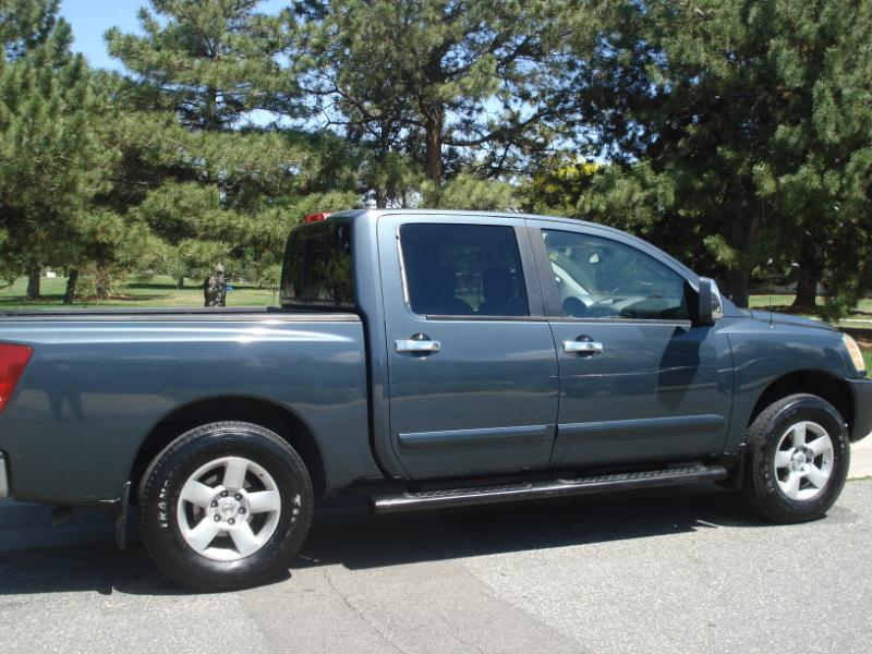 Nissan Titan SE Crew Cab 2WD 2004