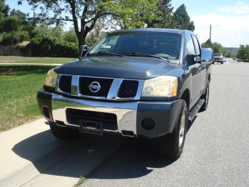 Nissan Titan SE Crew Cab 2WD 2004