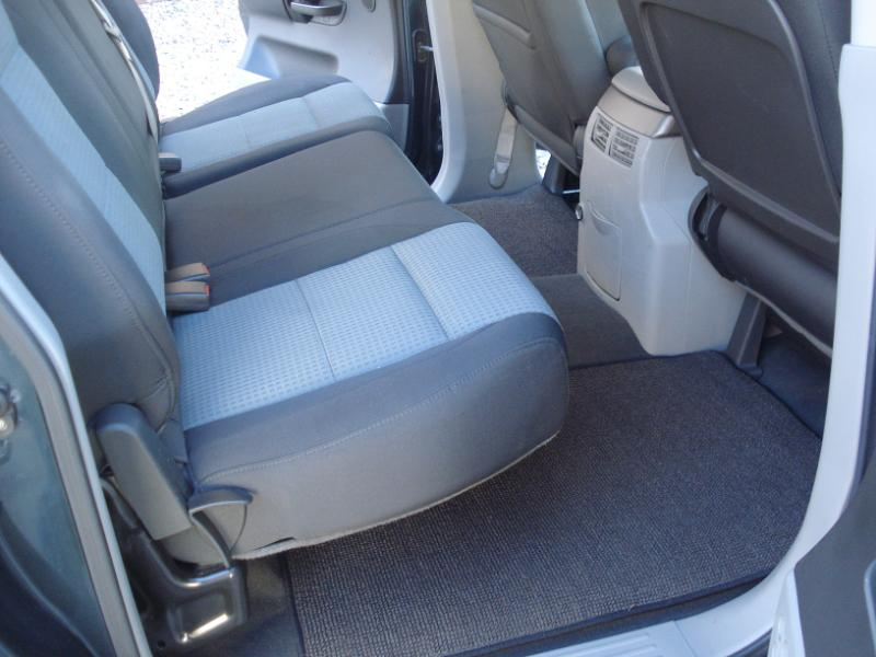 Nissan Titan SE Crew Cab 2WD 2004